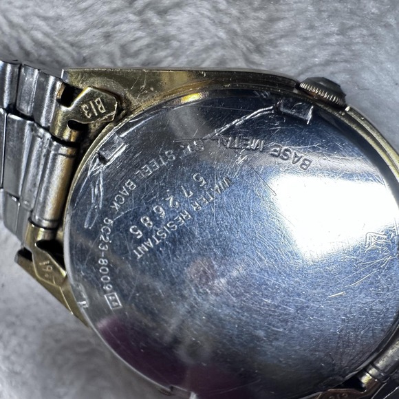 Vintage Seiko Alarm Quartz Analog Watch Mens Gold Tone Day Date 5C23-8009‎ Japan - Picture 6 of 8